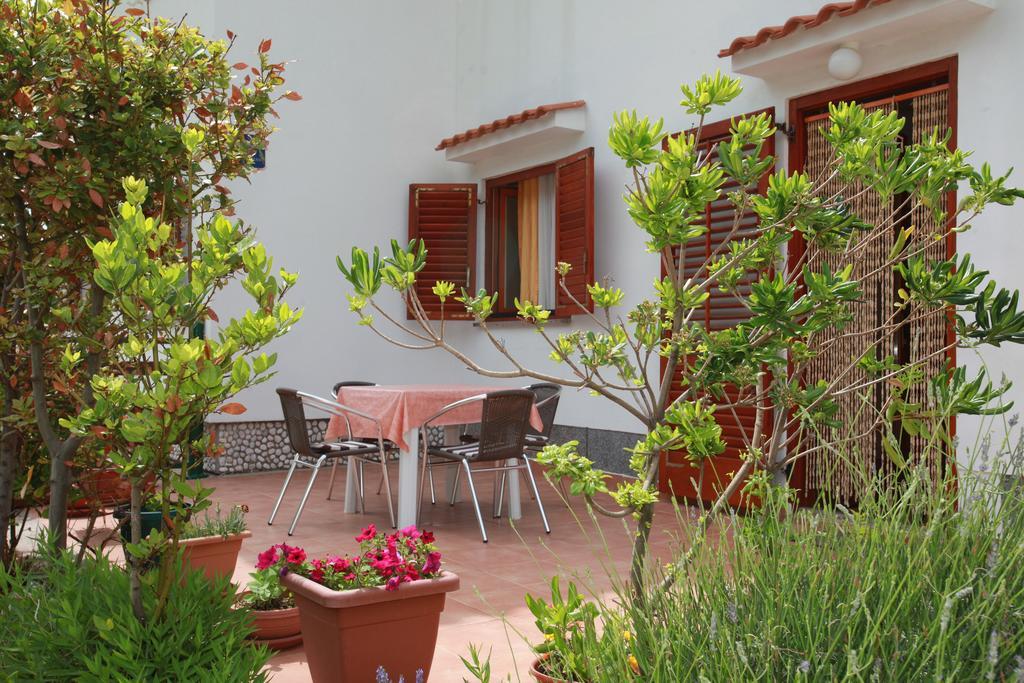 Apartments Reljic With Terrace Baška Zewnętrze zdjęcie