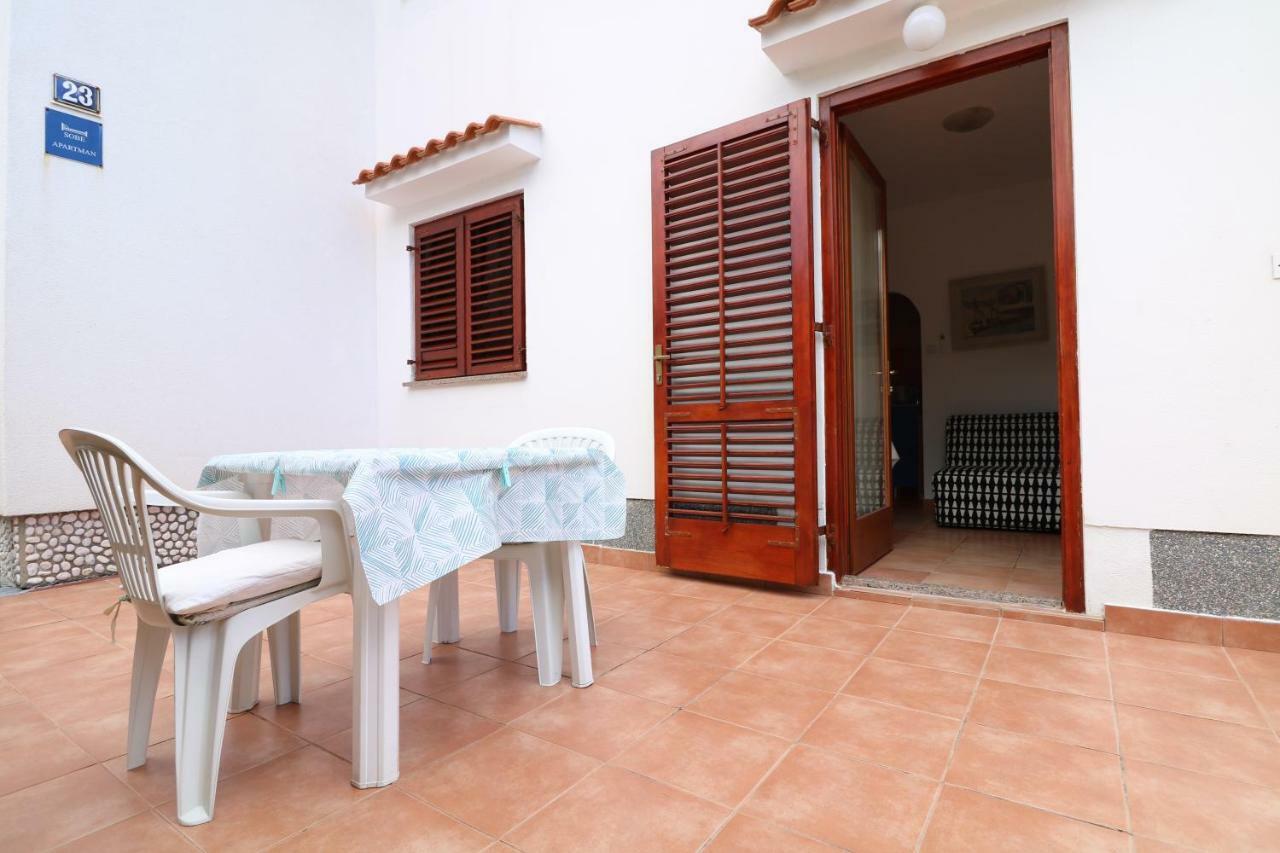 Apartments Reljic With Terrace Baška Zewnętrze zdjęcie